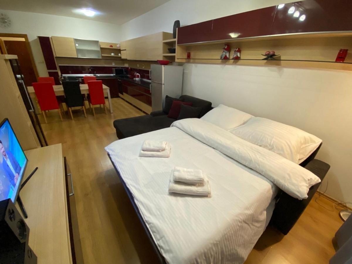 Apartman Velka Lomnica B8 Apartment ภายนอก รูปภาพ